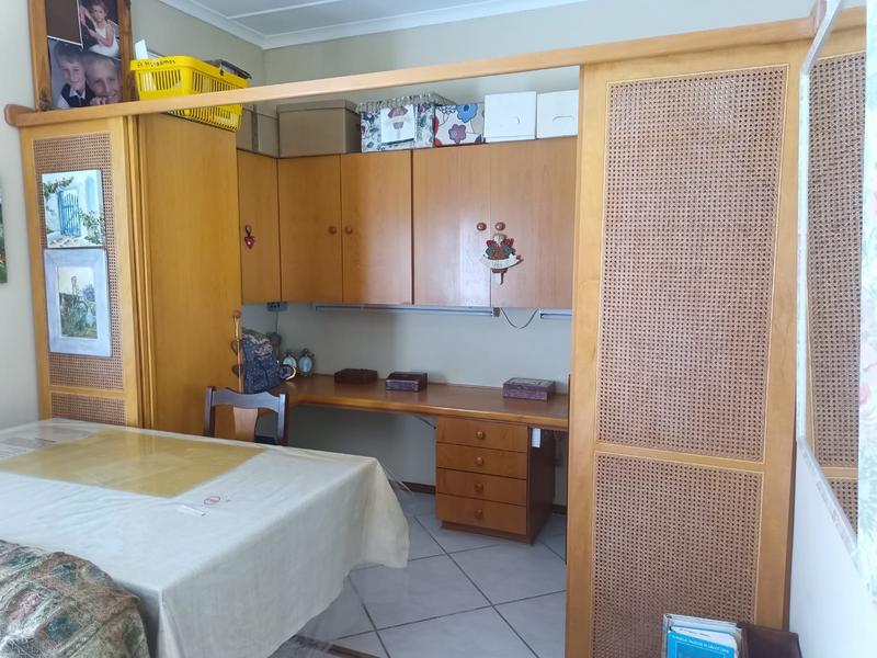 4 Bedroom Property for Sale in Gansbaai Central Western Cape